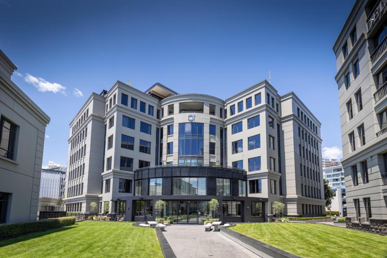 ホテル Qt オークランド エクステリア 写真 The main building of the university