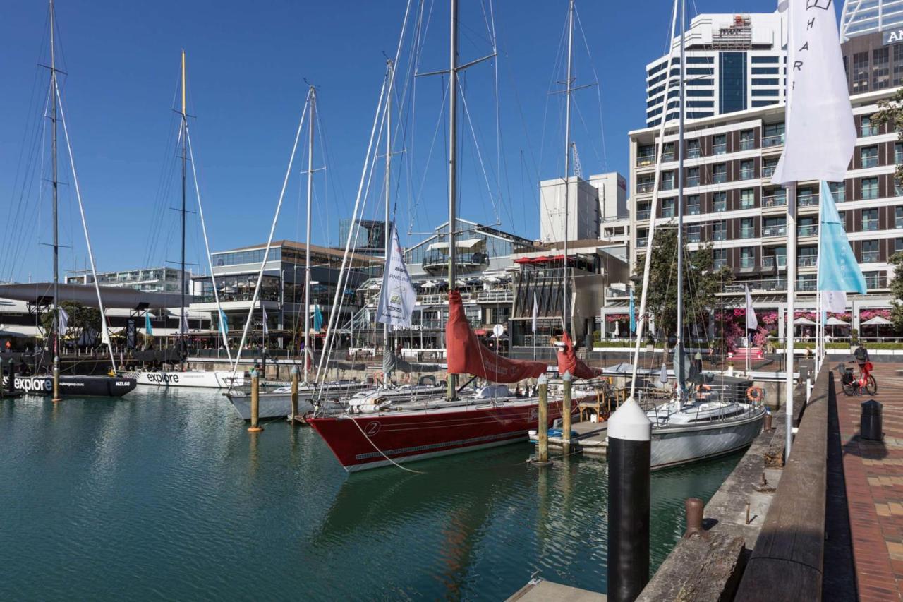 ホテル Qt オークランド エクステリア 写真 The waterfront at the Viaduct Harbour